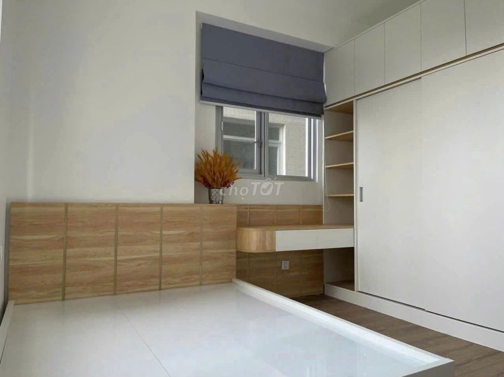 Rent a three-room super-beautiful interior room in Paris Hoàng Kim.