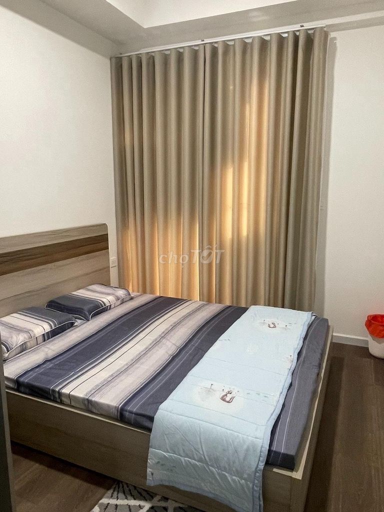 Rent a two-size, super-looking interior room at Victoria Village.