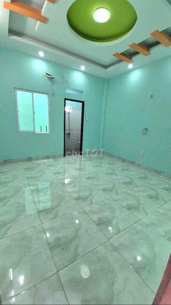 Let's rent out Nguyễn Thượng Hiền.