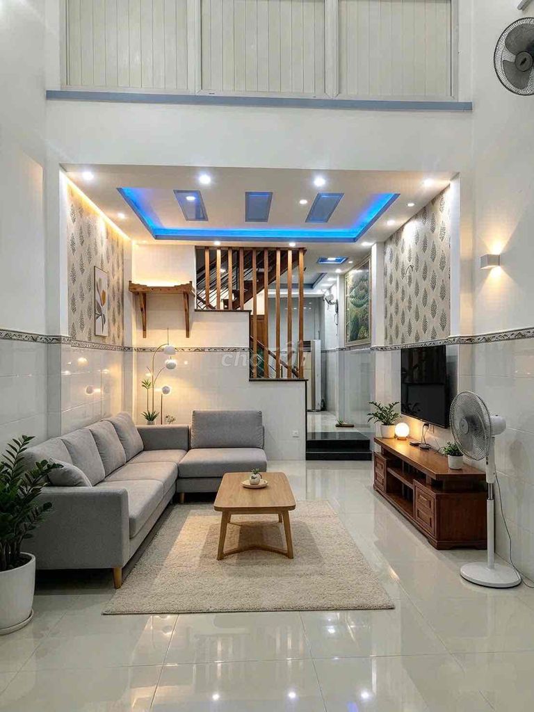 Ht35 front house