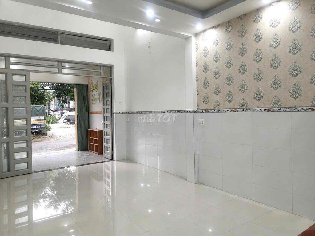 Ht35 front house