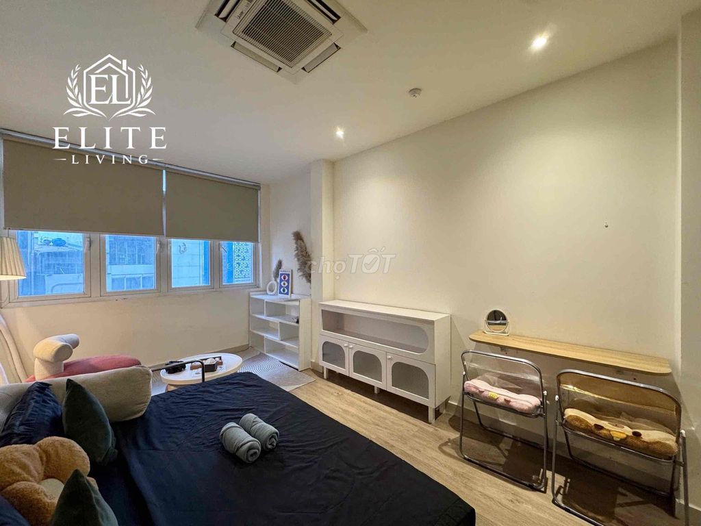 Rent studio - full interior - 40 meters wide - guest priority Right