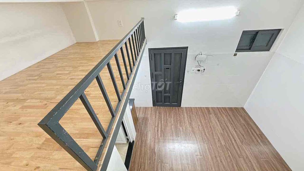 We'll rent the Super-Plainsal Bridge, room with guard...