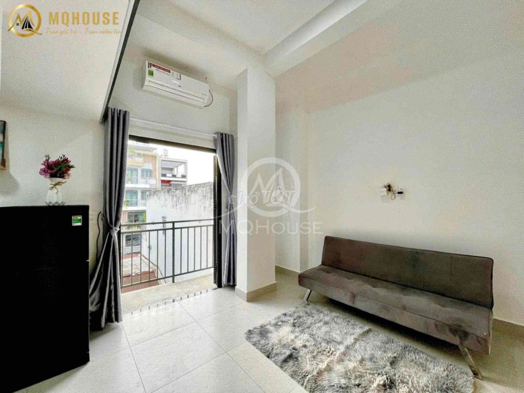 Only 3 in the middle of the town market, new round of room.