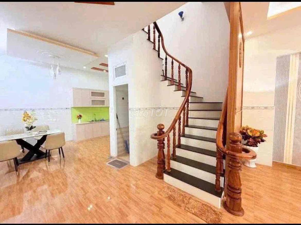 Renting - (4 x18) 2 floor st-new population - 7th.