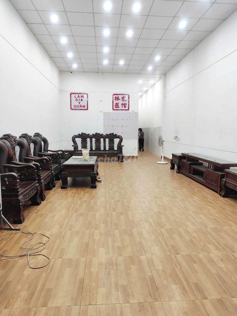 front house 5 M x 33 M Huỳnh Thị Hai,P.itch District 12