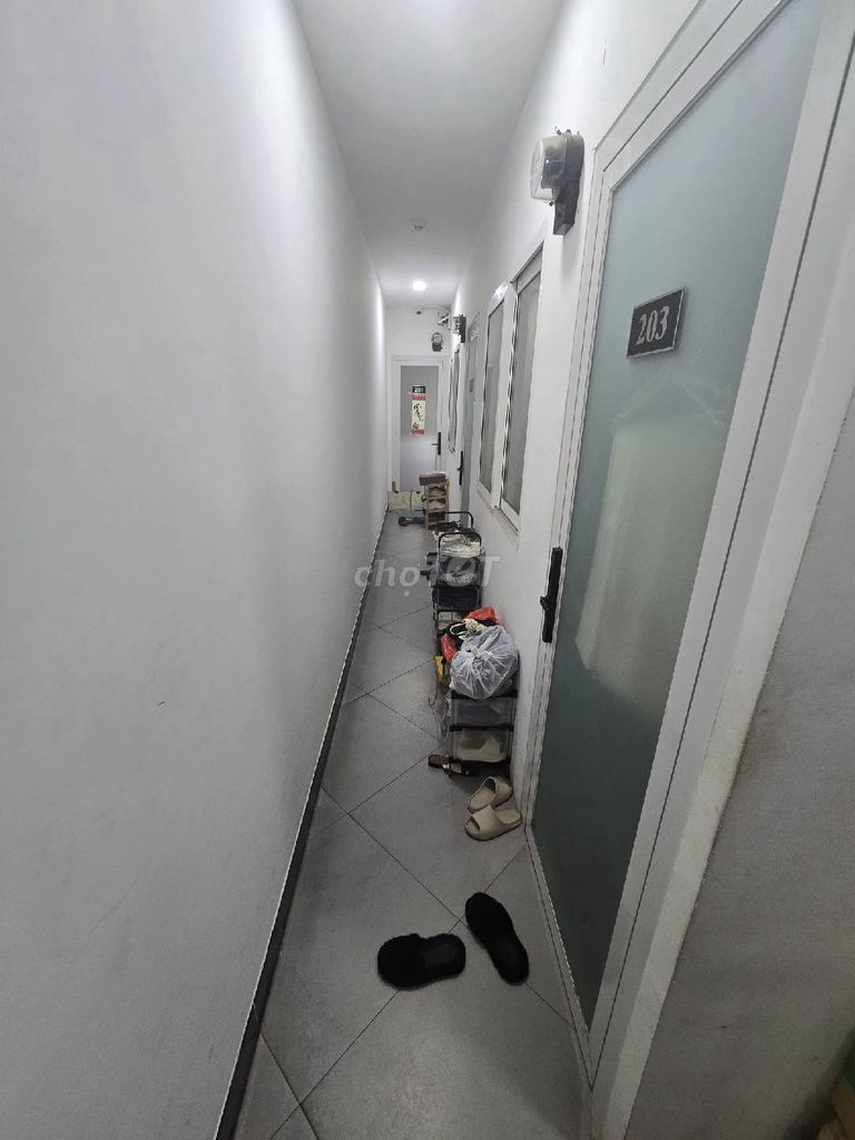 Rent the Hoàng Trọng Mậu cash building