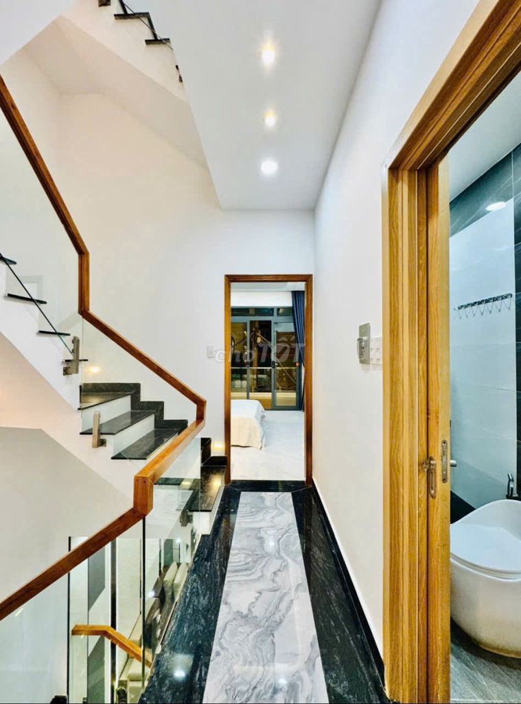 The Full House Nguyễn Tư Giản-712 x14 m 4 house 4 4 house 4 room 4 toilets