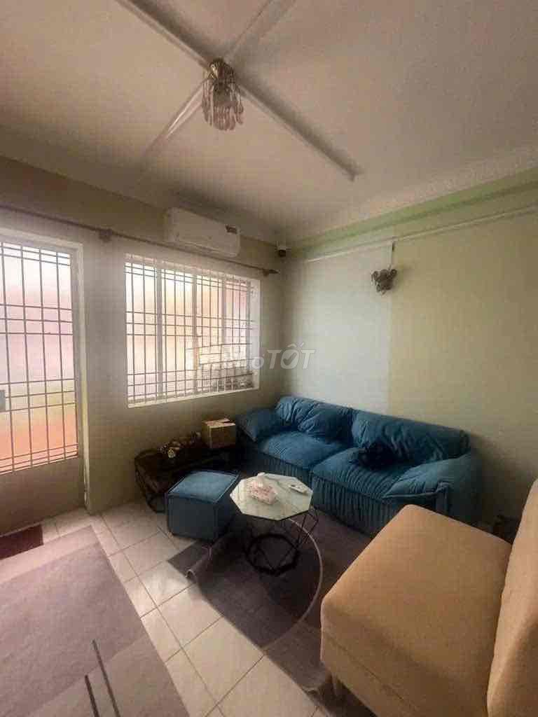 The  cmt8 district 10 40 m2 3 floors 4th floor - near 4 M - 15 Million