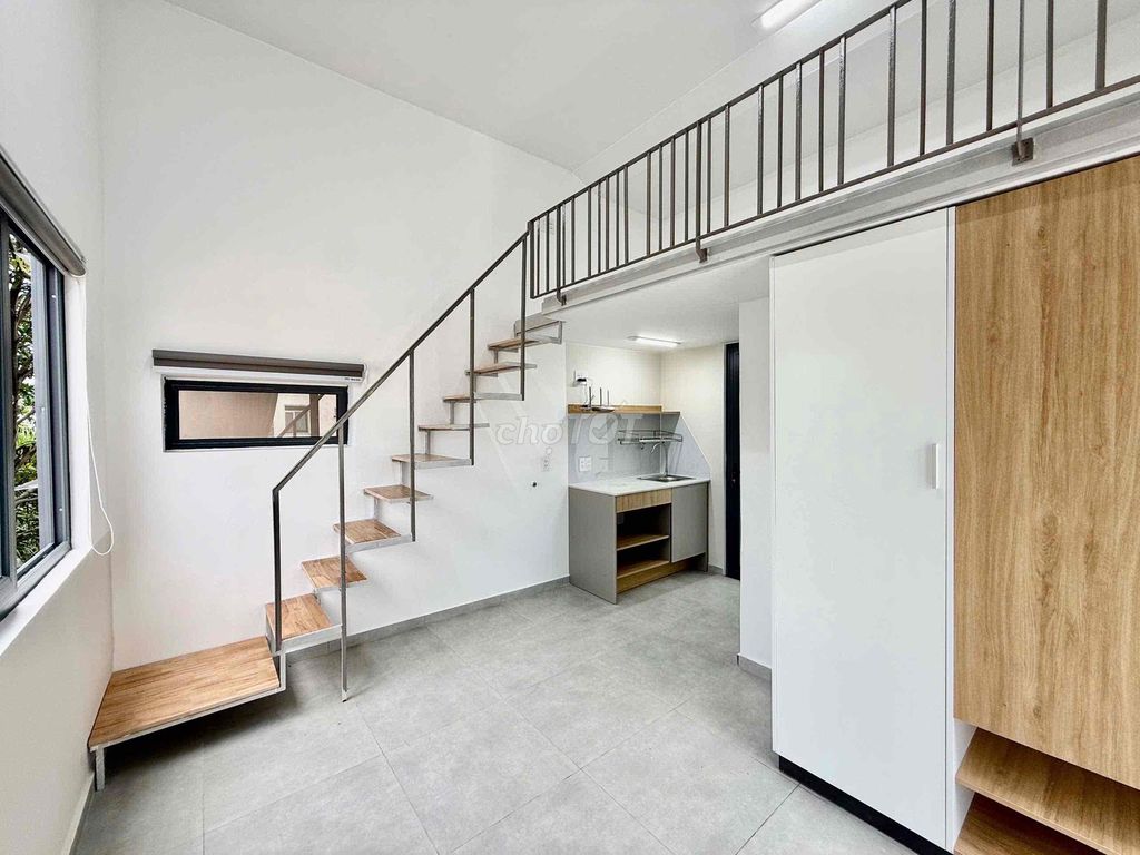 The service apartment has a full complex Trường Chinh