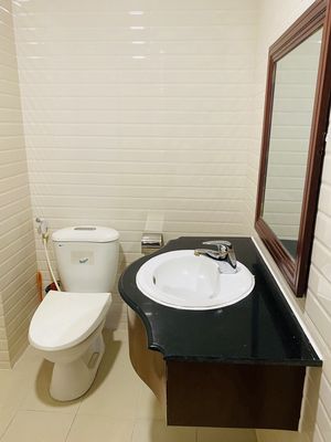 To rent room in central paint: 25 meters, full comfort, free time.