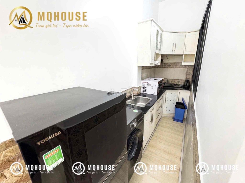 Room 1 .45 m .2 private washing machines, bathtubs. Mexwork, Japan.