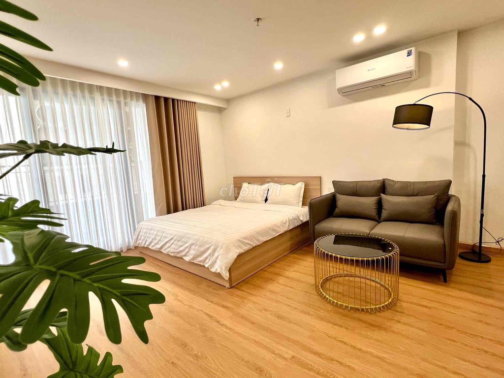 Rent the studio balcony 40 meters 2 full upper-level comfortable district 1