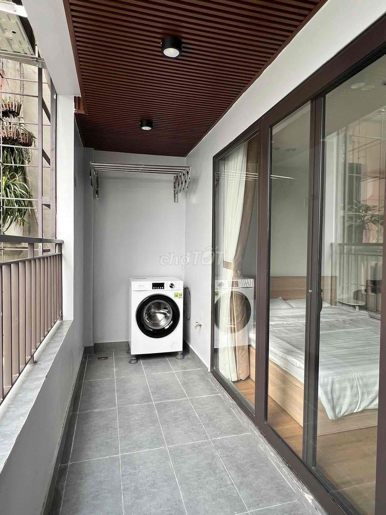 Rent the studio balcony 40 meters 2 full upper-level comfortable district 1