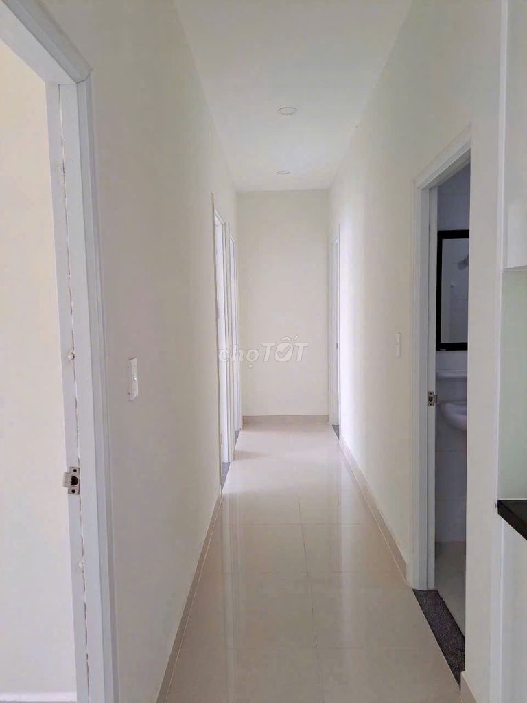 [Topaz Elite County 8] rents two bedrooms plus two toilets 78 meters - a month's deposit.