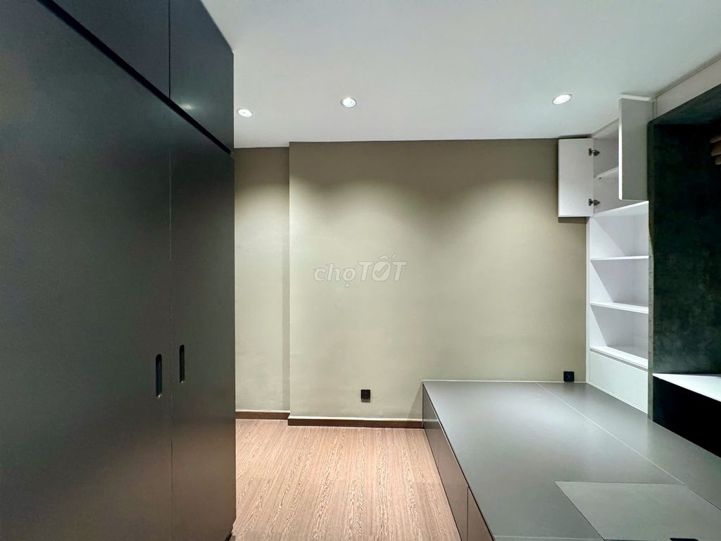 Vista Verde-three bedrooms. 136 M2 basic interiors cost only 27 million a month.