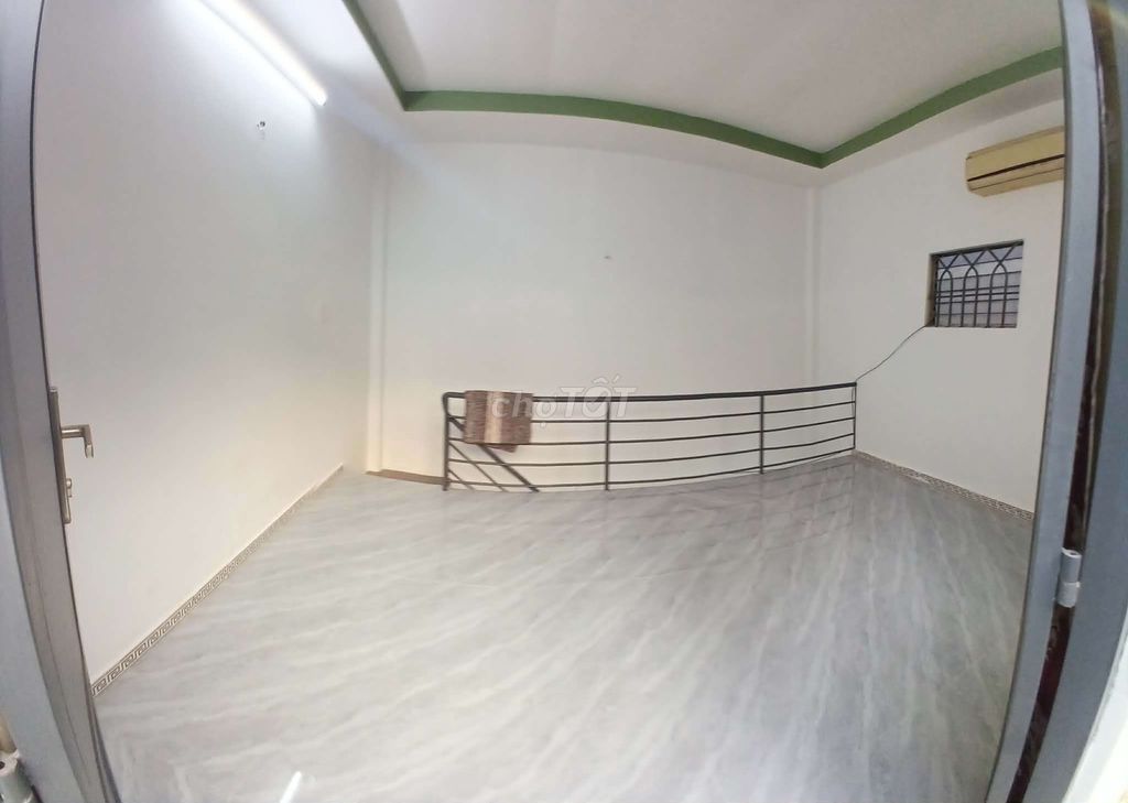 Original, 5 6 meters, balcony cast, traffic alley
