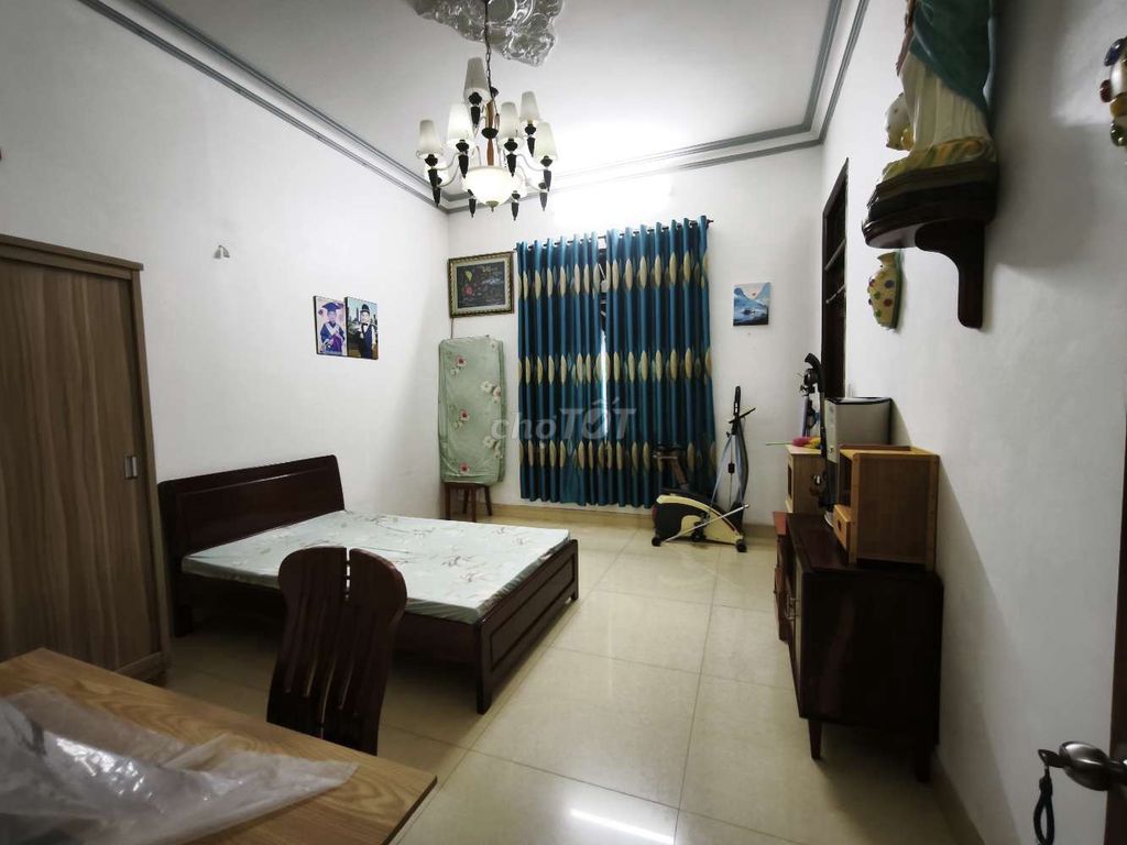 House 250 m2 has yard 500 m2 sd Tô Ngọc Vân
