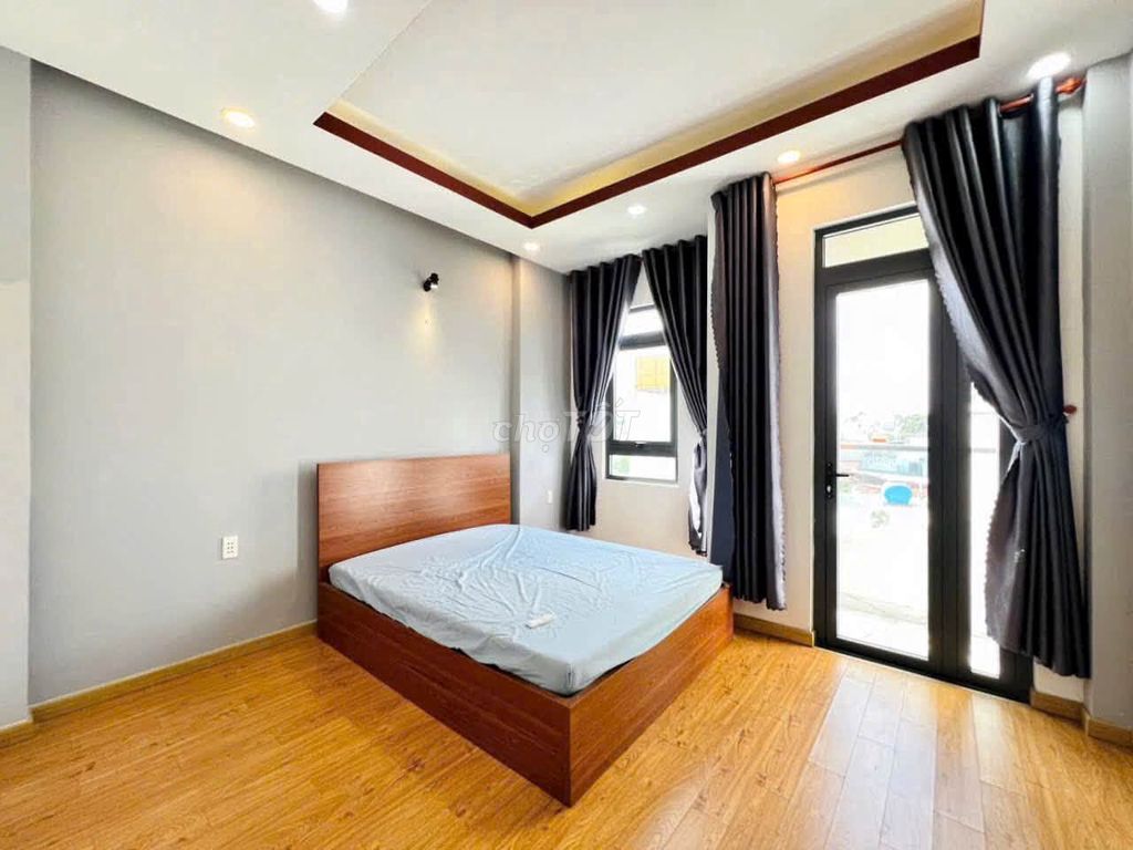 Rent a three-story apartment. Nice Trần Thị Hè. 12th.