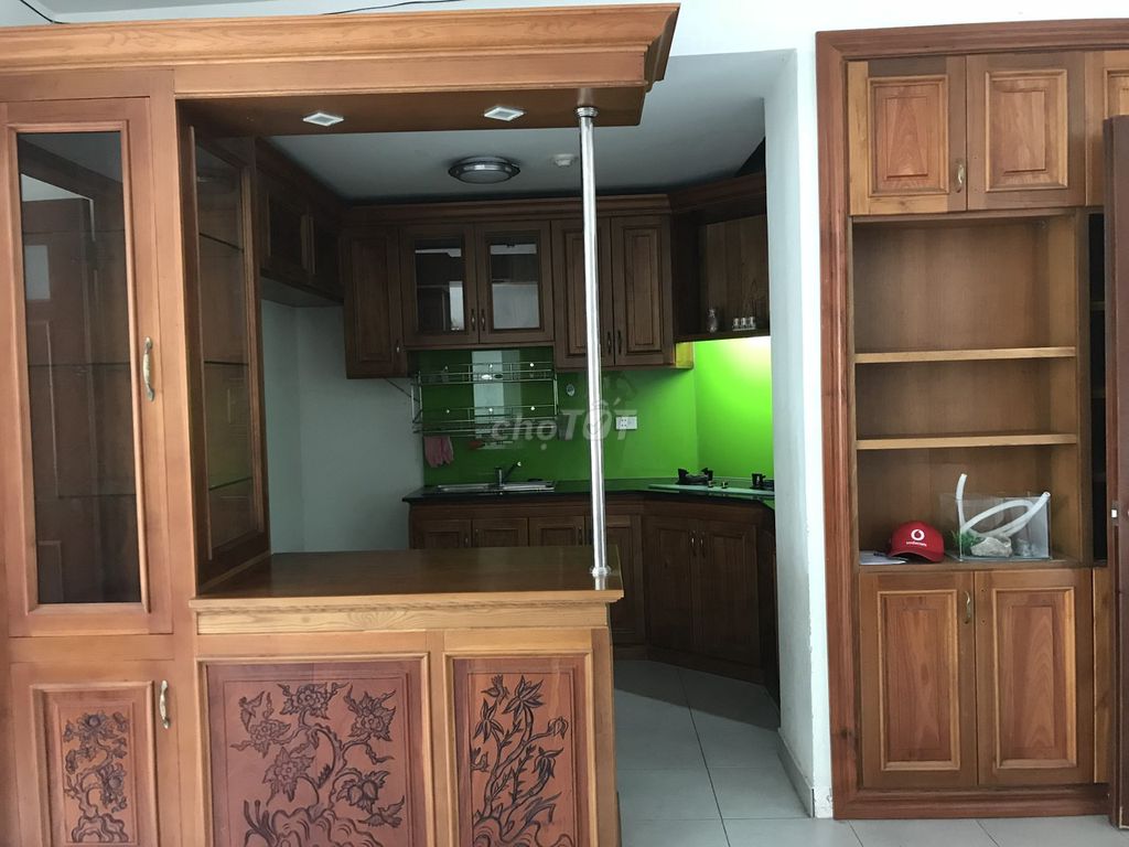 Rent a newtown apartment.