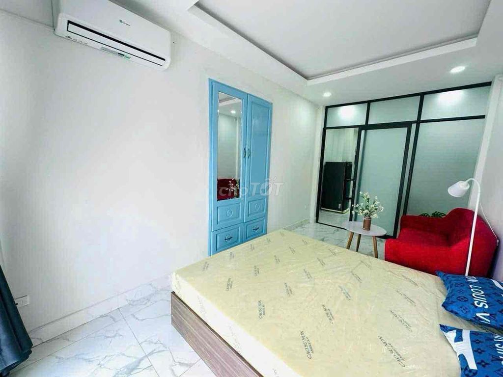 Rent a balcony 40 m. 2 full comfortable high-end room in the city-to-town.