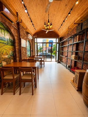 Rent a Phan Xích Long x18 M M M earth 4th floor 4 bedroom 4 toilets cost 50 million
