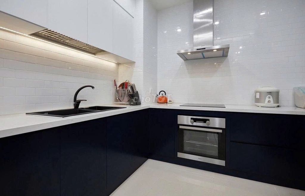 Rent Orchard Garden Novaland Airport 21 million 3 rooms 100 meters 2
