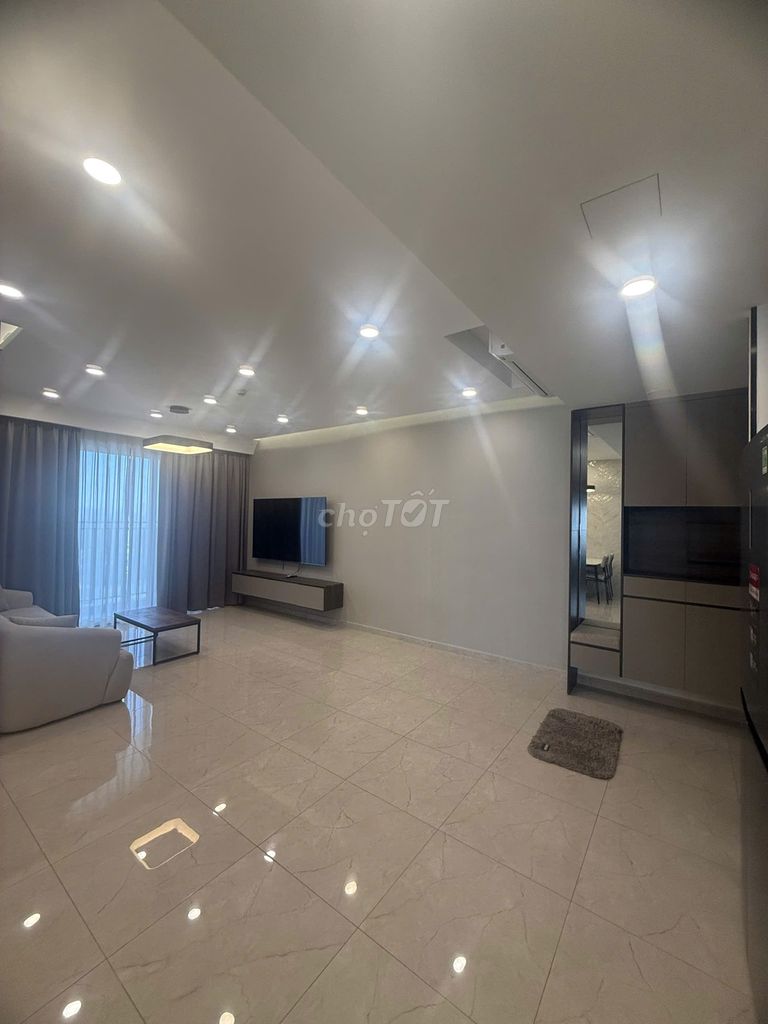 The owner signed it to a Celesta Rise-- 3 bedroom 106 M2, New, In the Right
