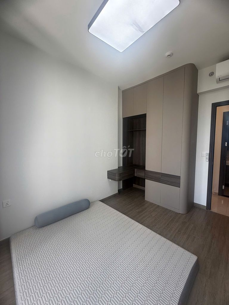 The owner signed it to a Celesta Rise-- 3 bedroom 106 M2, New, In the Right