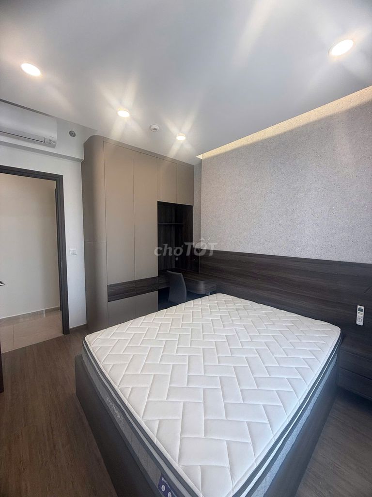 The owner signed it to a Celesta Rise-- 3 bedroom 106 M2, New, In the Right