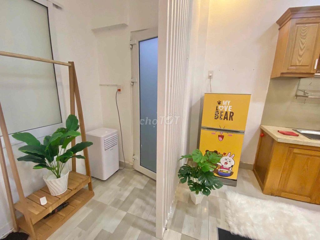 Just the right amount of commitment to the room right at the heart of the interior.