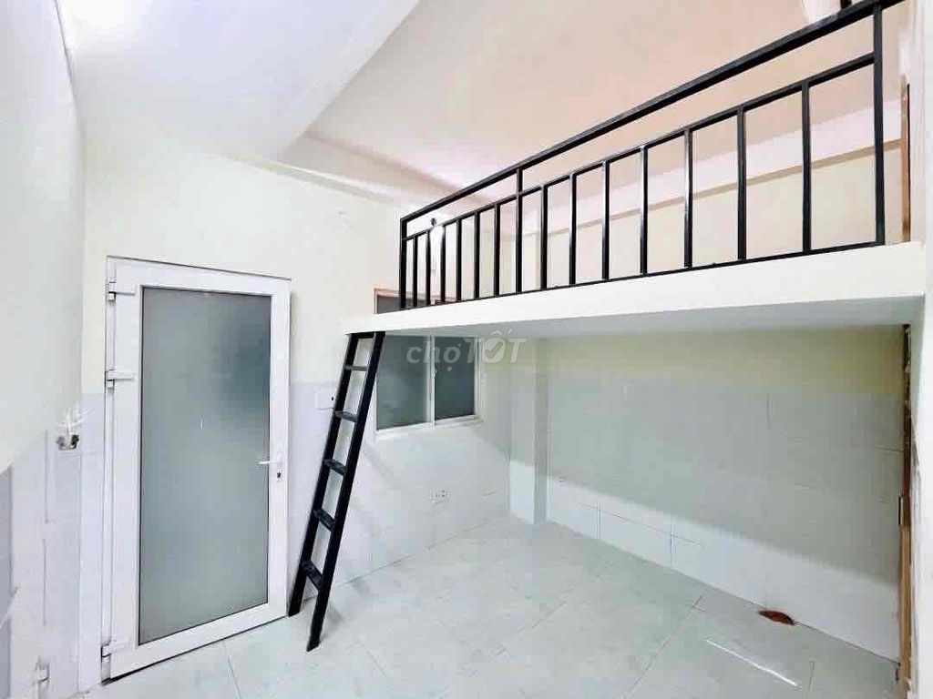 Lê Văn Quới hotel room - air conditioning available