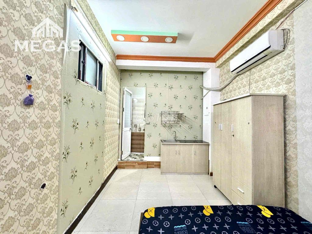 Cheap motel-- full interior-- assurance as shown-- Dương Thị Mười