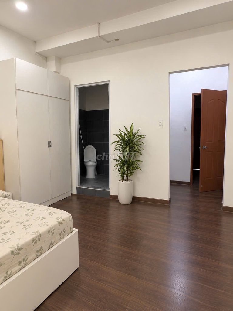 The brand new kitchen cup room, right in the center of Bình Thạnh near the dh school