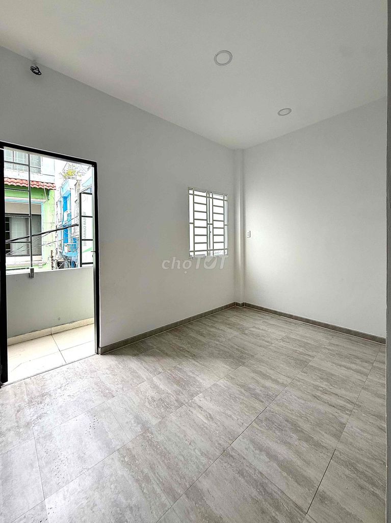 the owner of the new two bedrooms - the Hà Thị Đát rented at & office