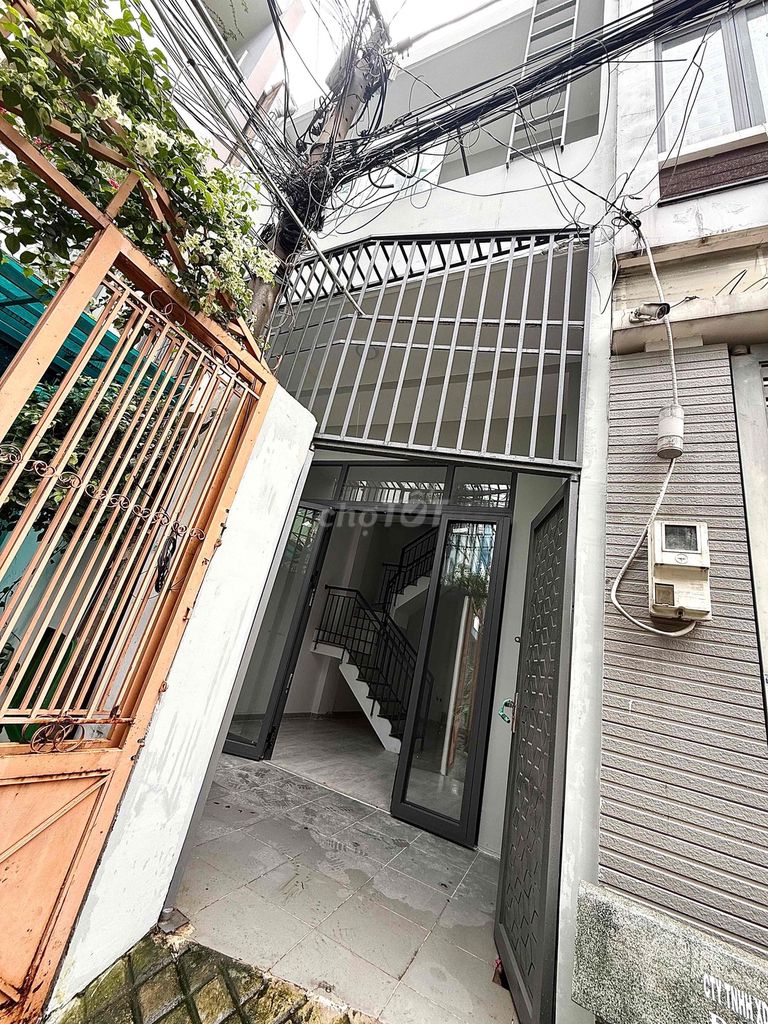 the owner of the new two bedrooms - the Hà Thị Đát rented at & office