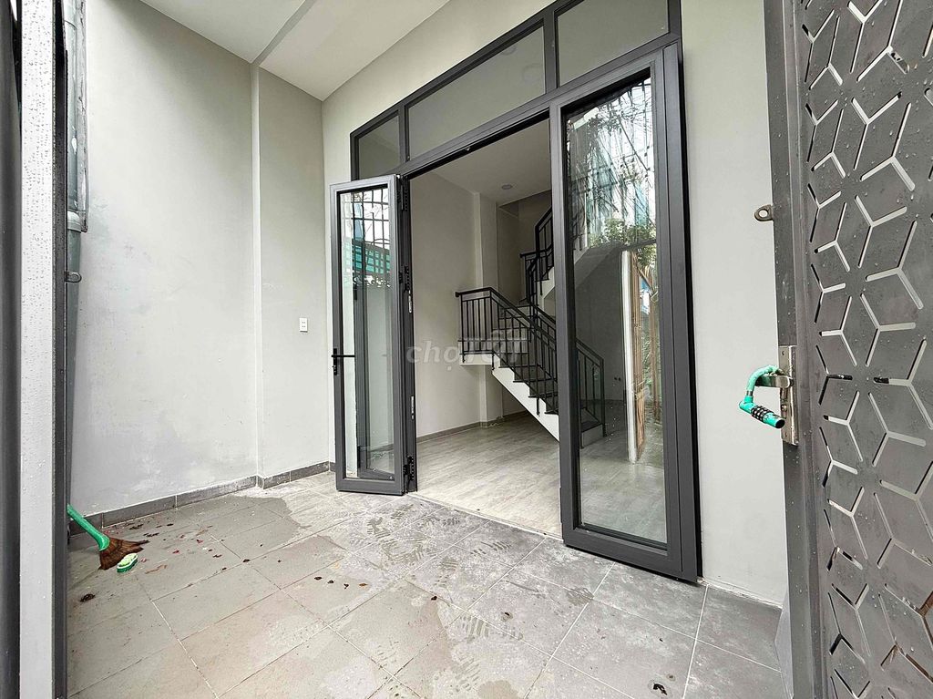 the owner of the new two bedrooms - the Hà Thị Đát rented at & office