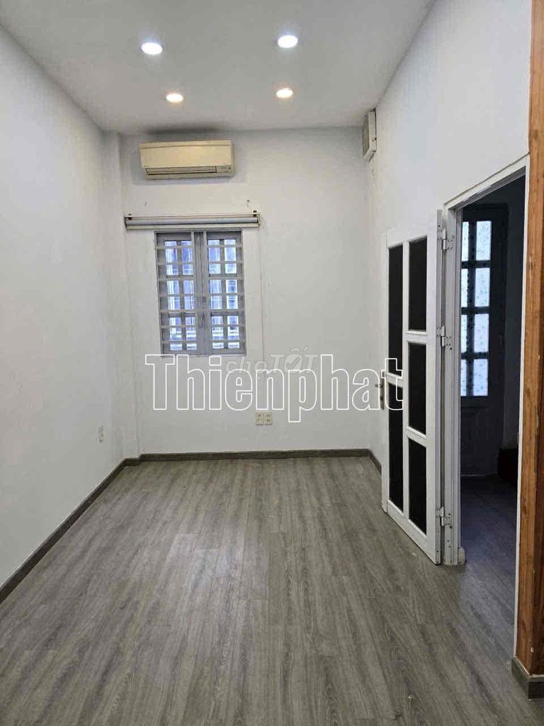 Tân Quy alley, 2 bedrooms with interiors.