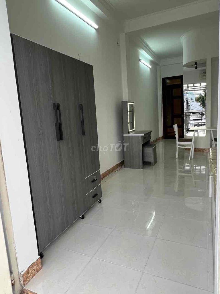 Studio of the War Department. 45 m2 right at District 8