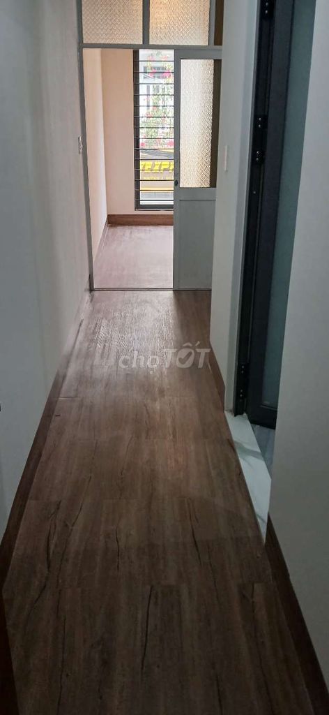 Whole new furniture-the big door near the airport 3 km-silent kitchen-silent-still