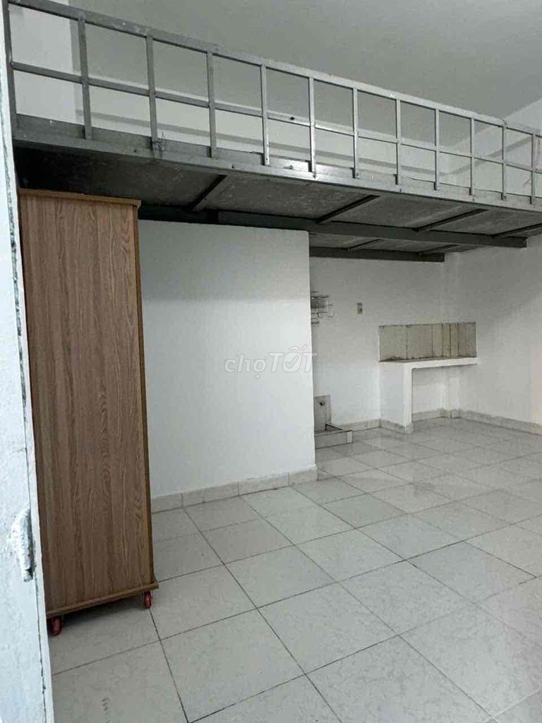 Rent a room full of guards, kitchen shelves, lockers, near the company store.