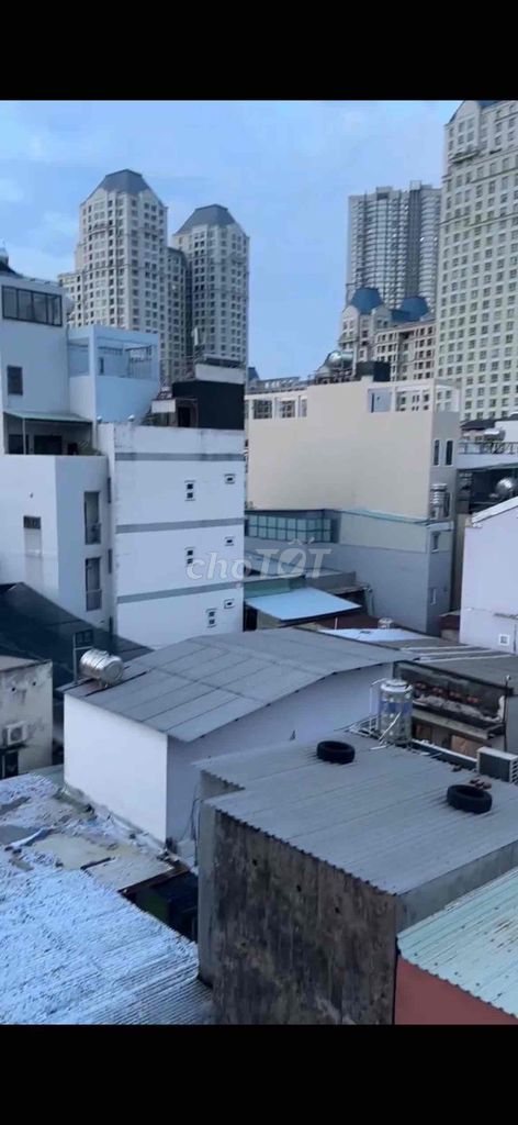 We'll rent a full house in Võ Duy Ninh.5 million3 negotiations.