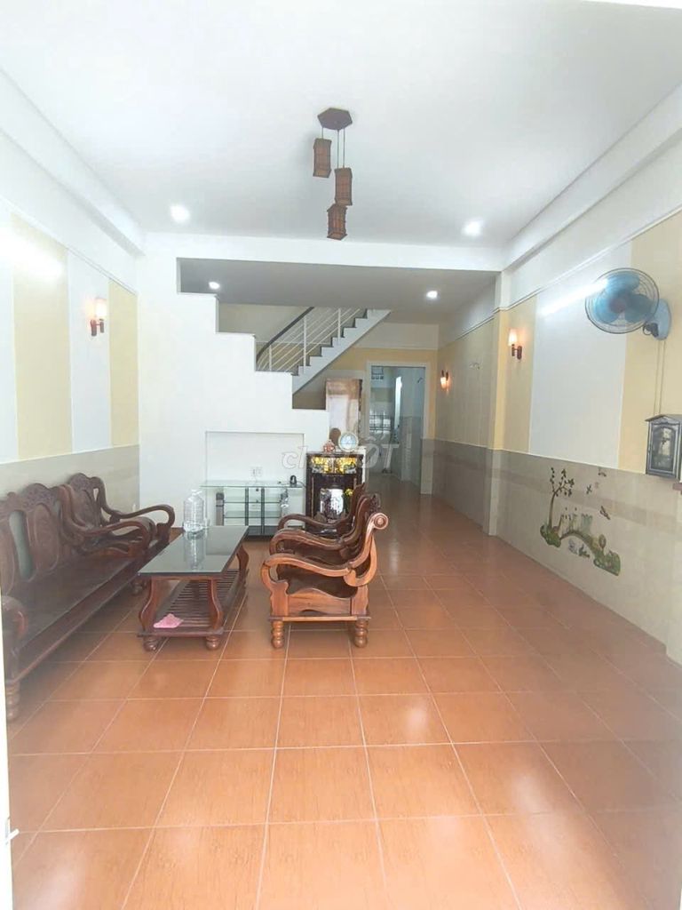 Hire two bedrooms. 3 toilets - 109 Phước Long B Road