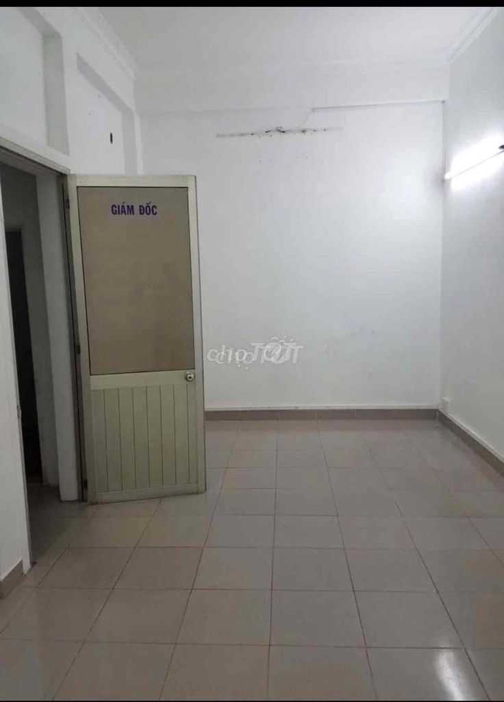 Hồ Văn Huê 6 x 16 meters 3 alleyways is only 17.8 million a month.