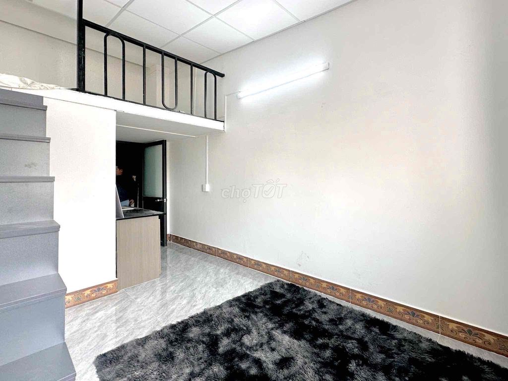 Rent the new Seven Room near Sen's Peace Hall.