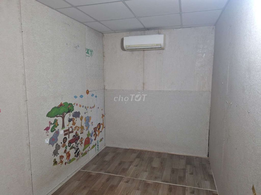 Separated as the entire area uses 36 M2 less room-room living room bathroom bathroom kvan machine