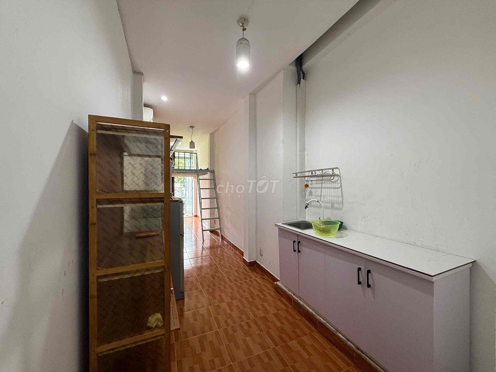 Rent a balcony guard's apartment - Lý Chính Thắng.3rd.
