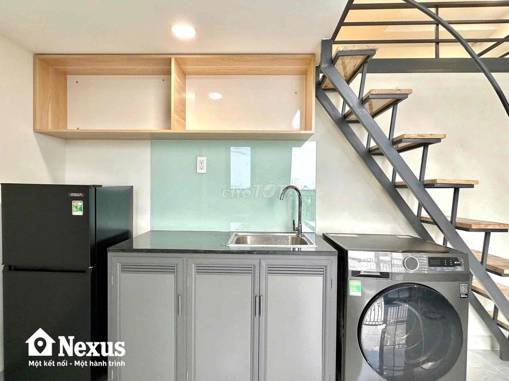 New balcony - 40 meters - near crecent mall - rich