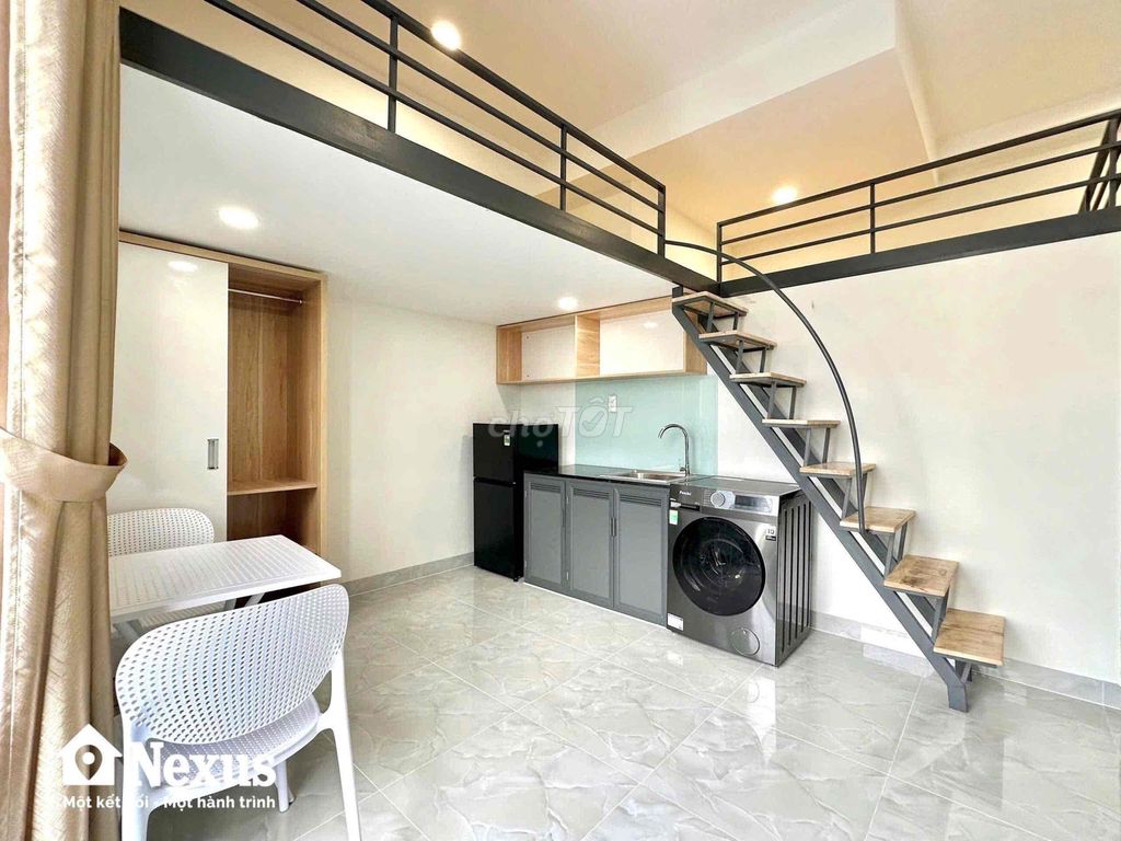 New balcony - 40 meters - near crecent mall - rich
