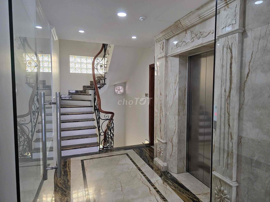 Rent the building 8 floors east of Minh Khai - the inner ocre occumply utility 011